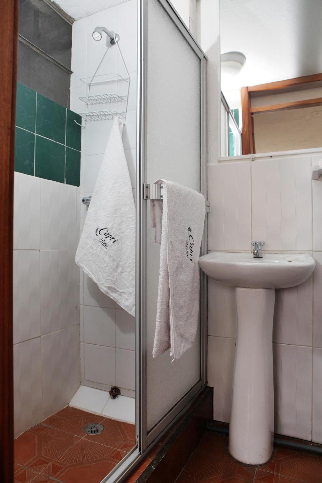 Hostal Capri Quito Szoba fotó