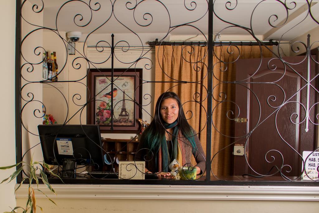 Hostal Capri Quito Kültér fotó