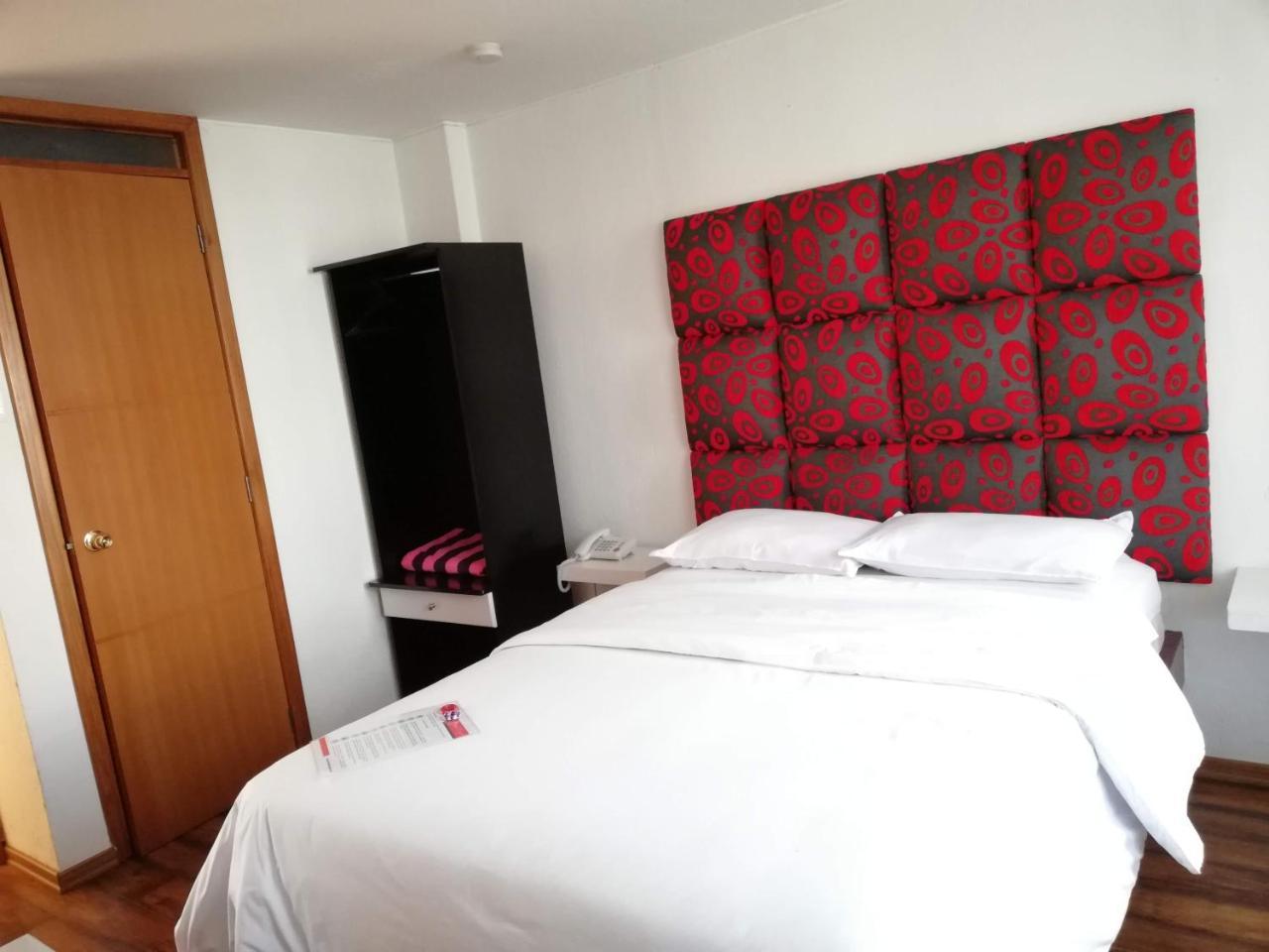 Hostal Capri Quito Kültér fotó