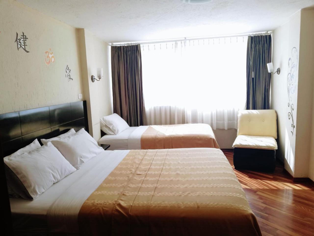 Hostal Capri Quito Kültér fotó